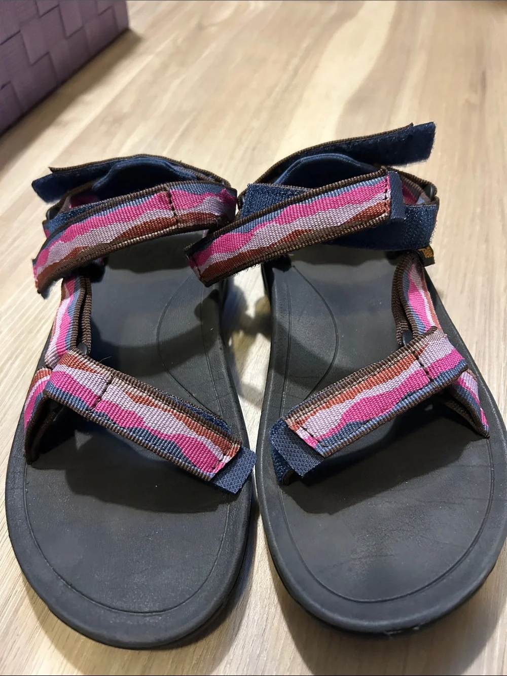 Teva Sandals Hurricane XLT Big Kids size 2